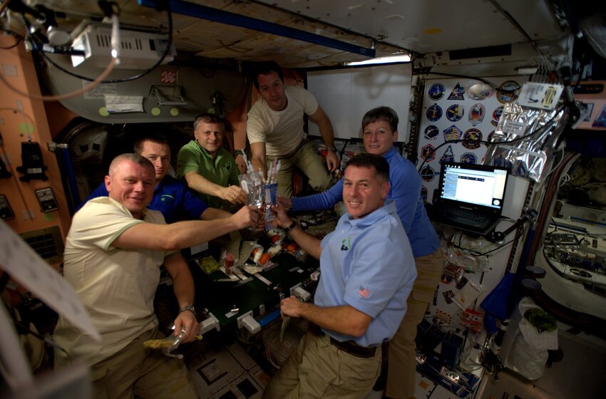  How Astronauts Celebrated Thanksgiving In Space This Year?