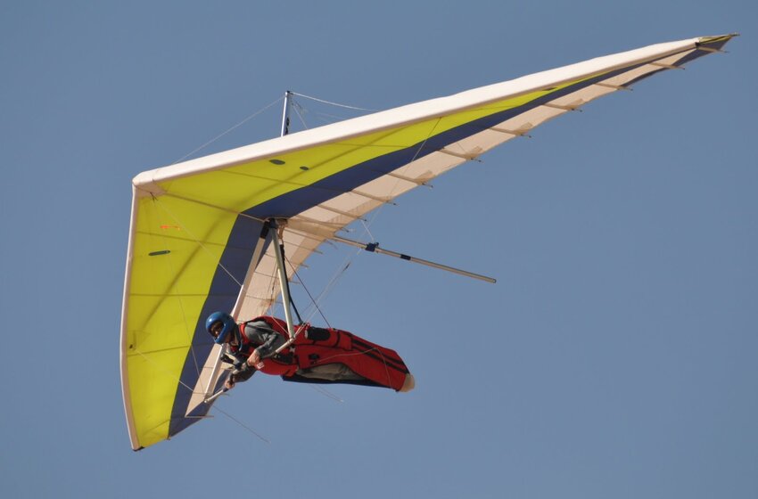  Hang Gliding In India: The Best Places For Your Adventure