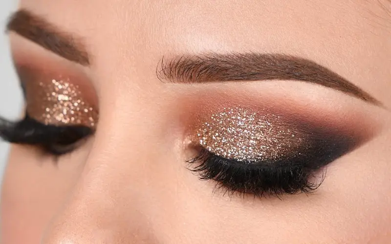 glitter-and-shimmer-eye-look
